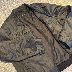 Mens NWOT Marc Anthony black jacket size XL.